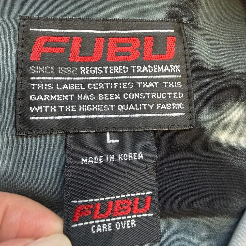 Vintage FUBU Mens Dice Game Graphic Shirt Gray Black Short Sleeve Button Up L‎